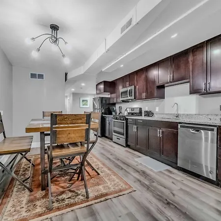 Cle Suites 3Br 2Ba 5 Min Walk To Cle Clinic Unit 1